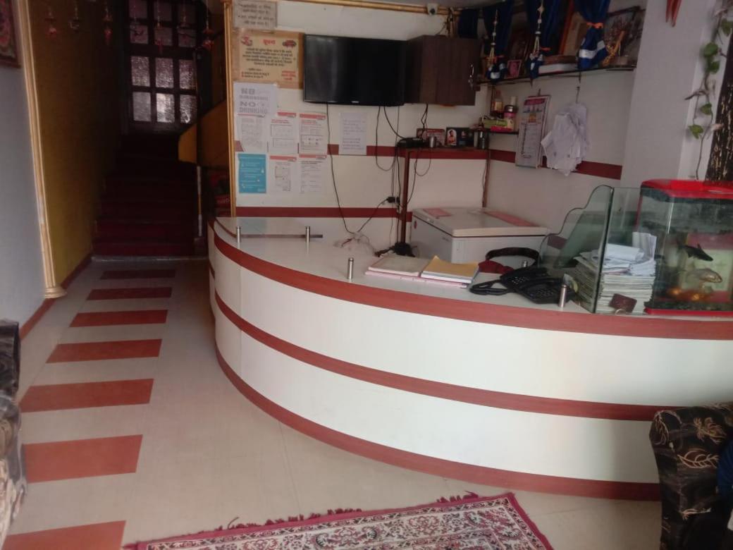 Hotel Prateek Pachmarhi Pachmarhī Esterno foto